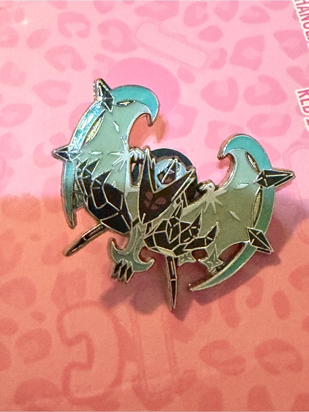 POKÉMON 2018 TCG Dawn Wings Necrozma Official Enamel Pin-Back B18 Pikachu